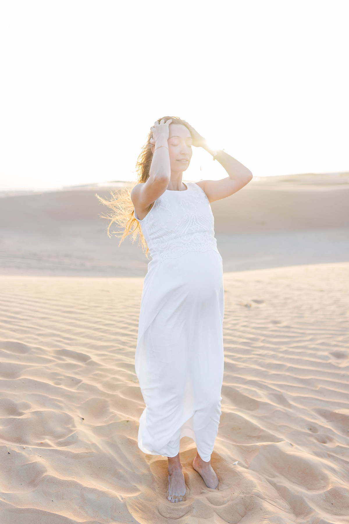 Maternity photoshoot in Dubai - Lena Karelova Photography