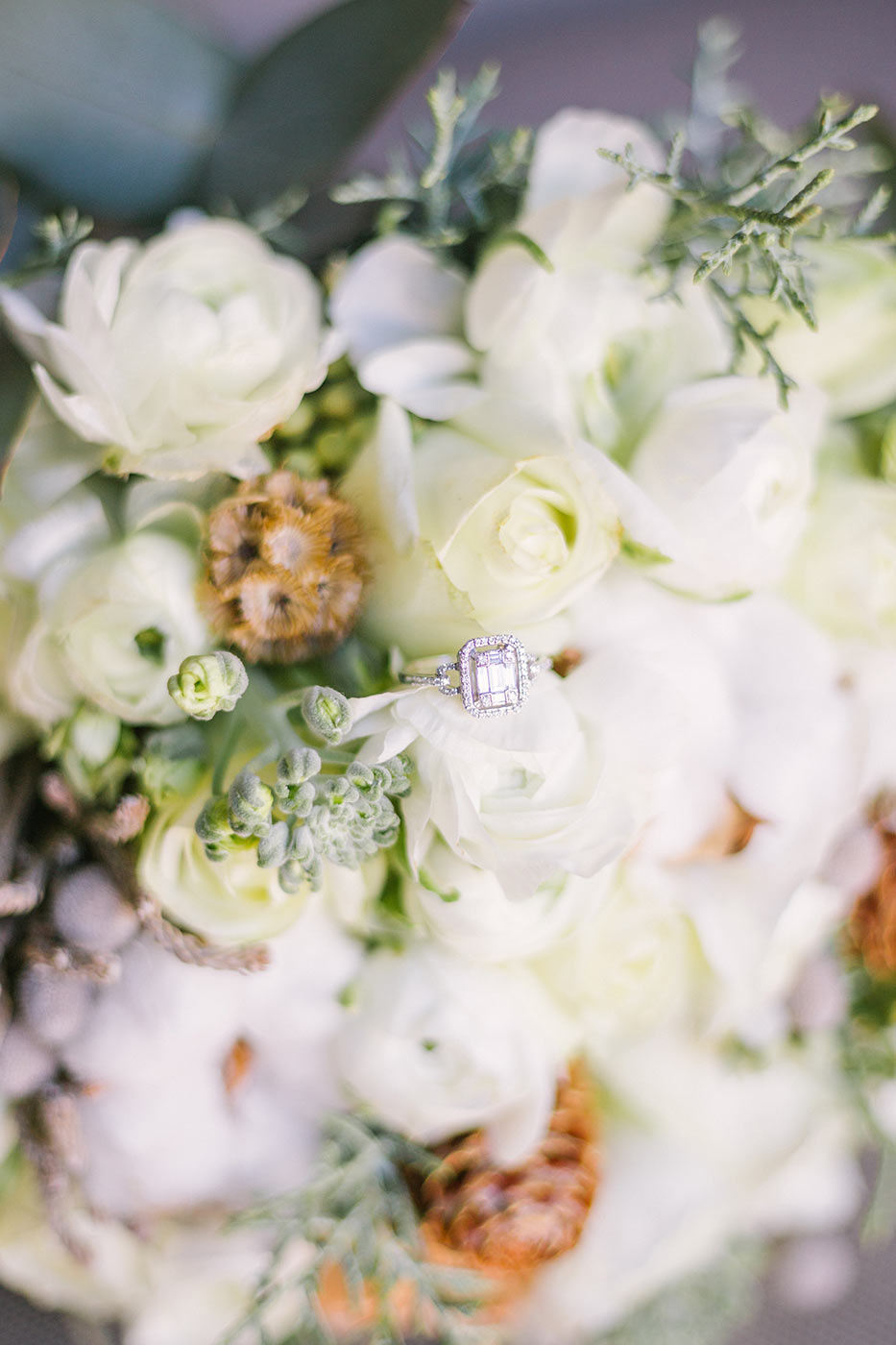 Lovely Wedding flowers | Fine Art Photographer | Lena Karelova Photography | Destination Wedding Photographer Barcelona |Film Wedding Photographer