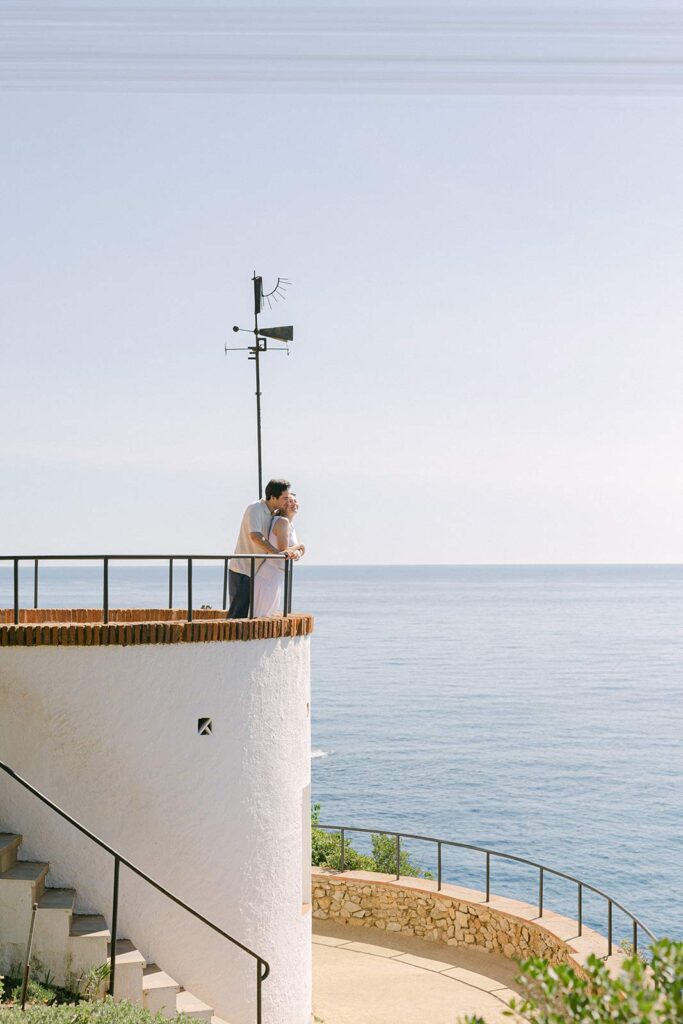 Young couple enjoying the moment right after their marriage proposal at MArimurtra Botanical Garden | Costa Brava Surprise Marriage Proposal